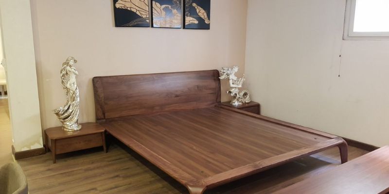 giường ngủ phong cách cổ điển bằng gỗ tần bì