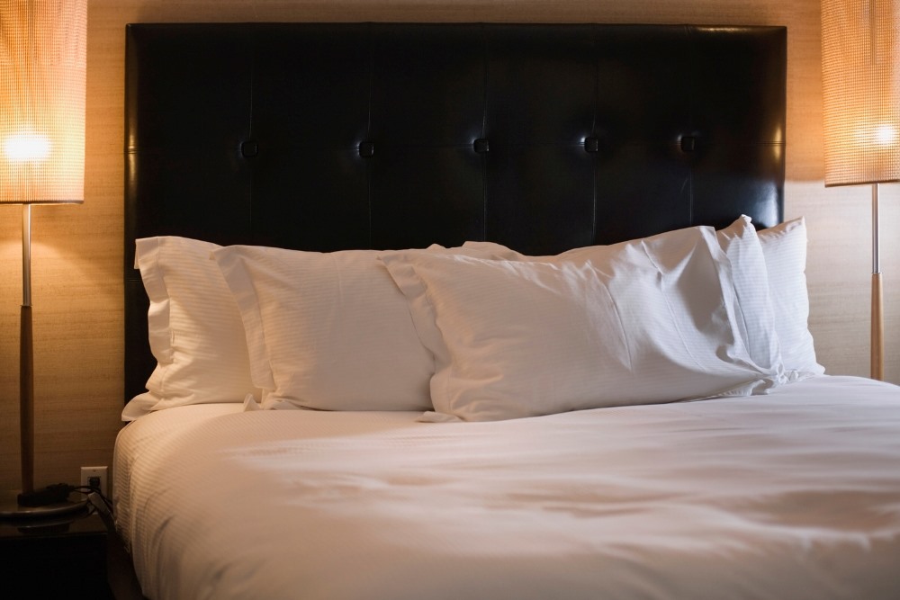 Kê giường ngủ cho người mệnh Thủy hướng Bắc hoặc Tây Bắc 