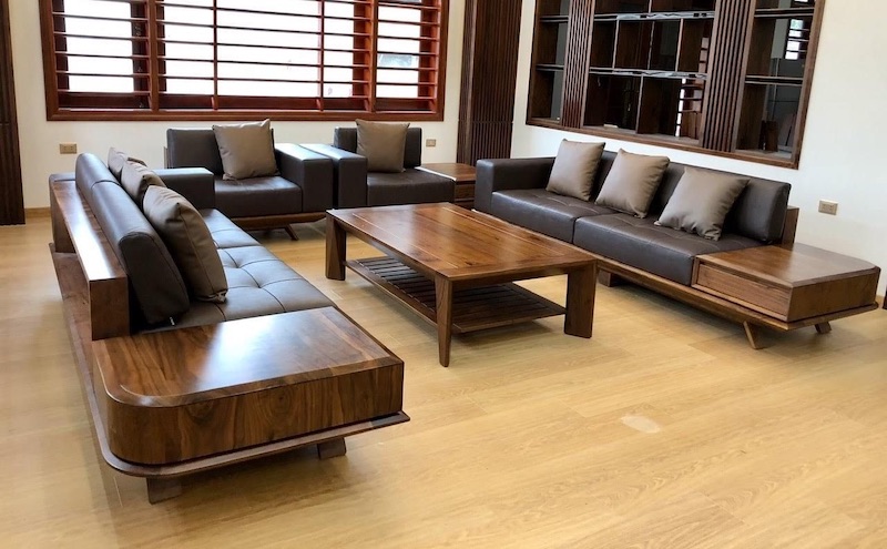 Ghế sofa cho phòng khách 25m2 chất liệu gỗ tự nhiên