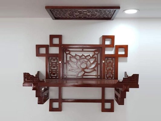 Mẫu bàn thờ gỗ đẹp treo tường điêu khắc hoa sen