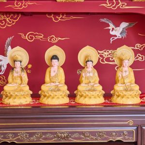 Tượng Phật cần được đặt ở vị trí cao và chính giữa bàn thờ