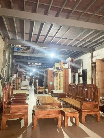 Bàn Ghế Gỗ Phòng Khách Thạch Thất