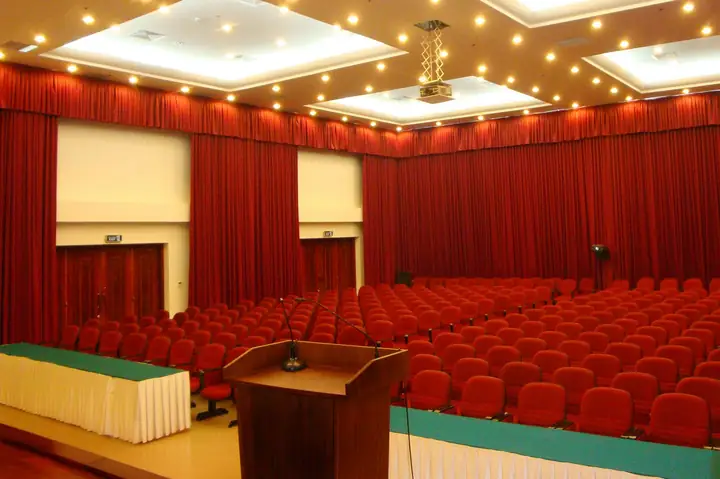 Bàn Ghế Hội Trường Xuân Hòa