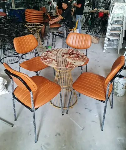 Bàn Ghế Nệm Cafe