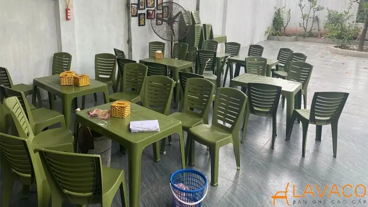 Bàn Ghế Nhựa Quán Ăn