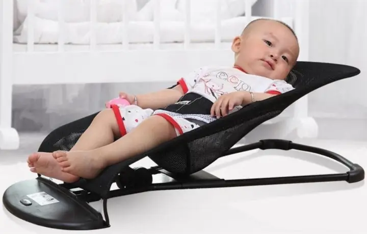 Bé Mấy Tháng Nằm Được Ghế Rung