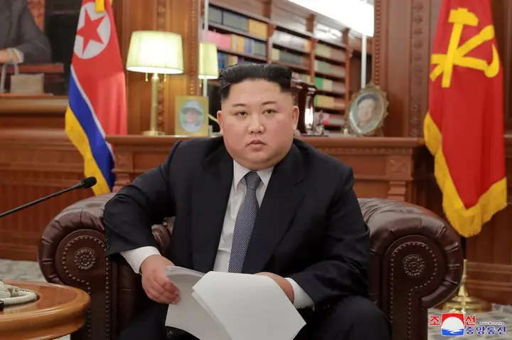 Kim Jong Un Nhường Ghế