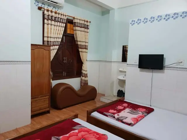 Nhà Nghỉ Có Ghế Tình Yêu
