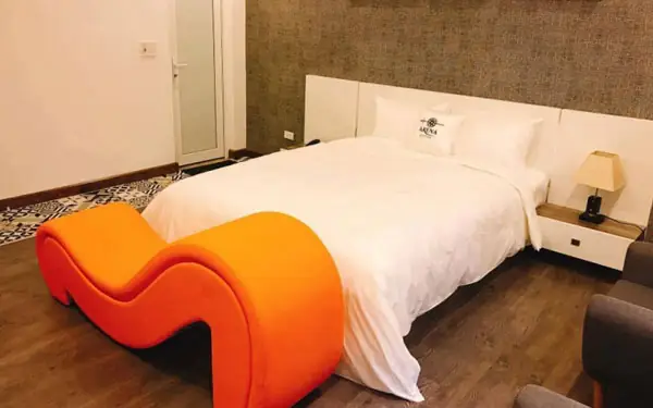 Nhà Nghỉ Ghế Tình Yêu Nhà Nghỉ Ghế Tình Yêu