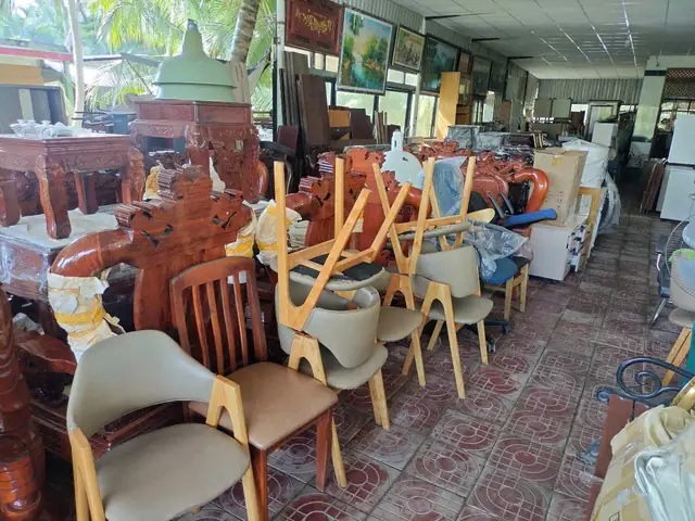 Thu Mua Bàn Ghế Cũ Thu Mua Bàn Ghế Cũ